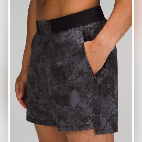 Lululemon License to Train Linerless Short 7" - Picture 3 of 10